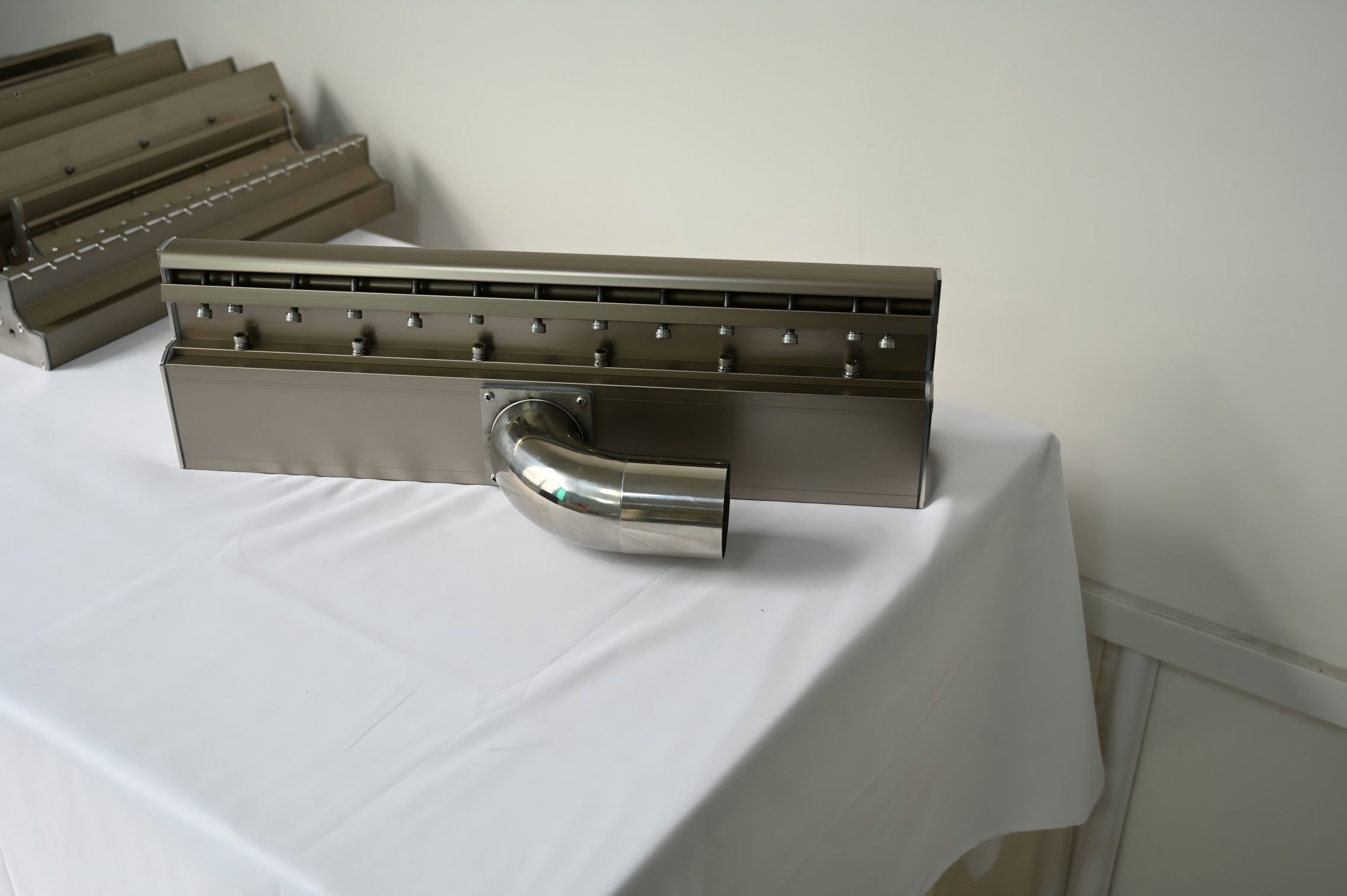 How to choose air knife in coating industry,Shenzhen QX helps you.